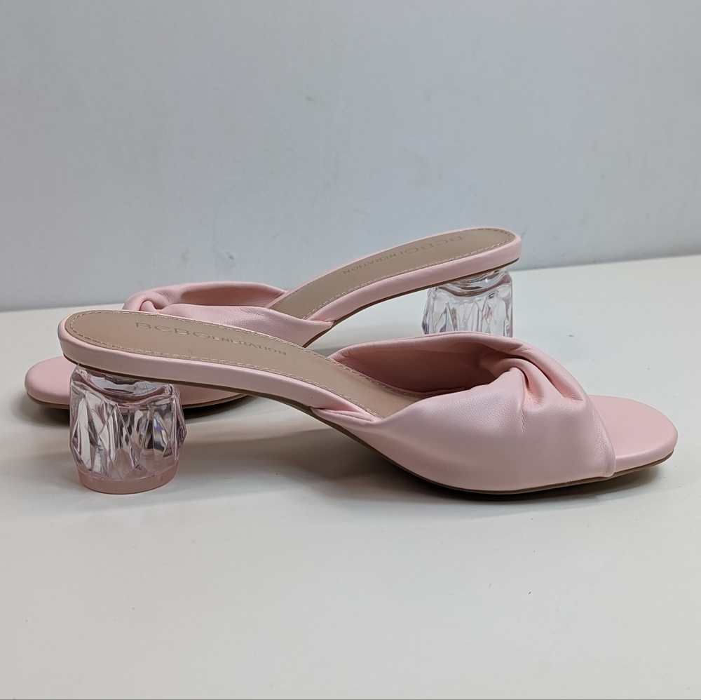 New BCBGeneration Womens Mebba Faux Leather Slip On Slide Sandals Size 5.5 - Picture 2 of 7